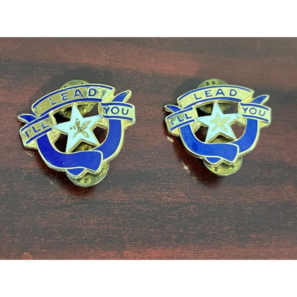 VTG US Coast Guard Auxiliary I’ll Lead You Enamel Leadership Pins Lot of 2